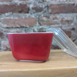 Pyrex butter dish with lid